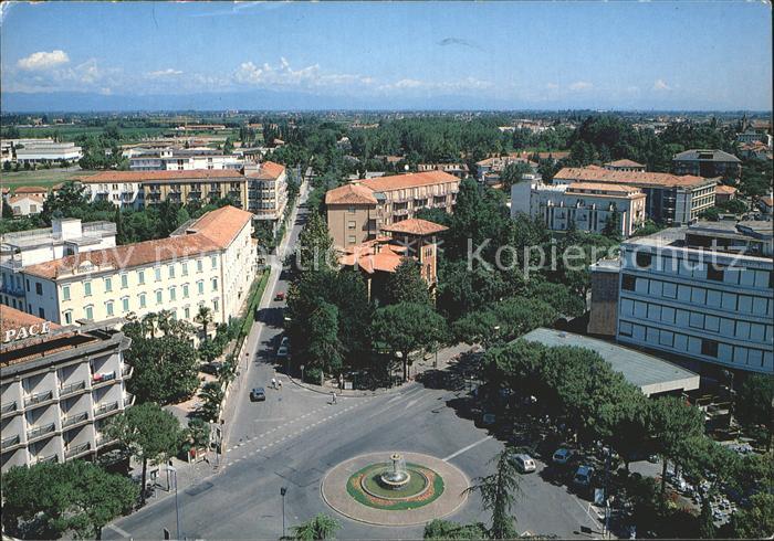 Abano Terme Piazza della Repubblica e panorama