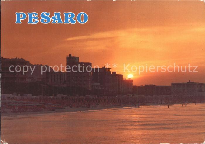 Pesaro Tramonto sulla spiaggia Sonnenuntergang