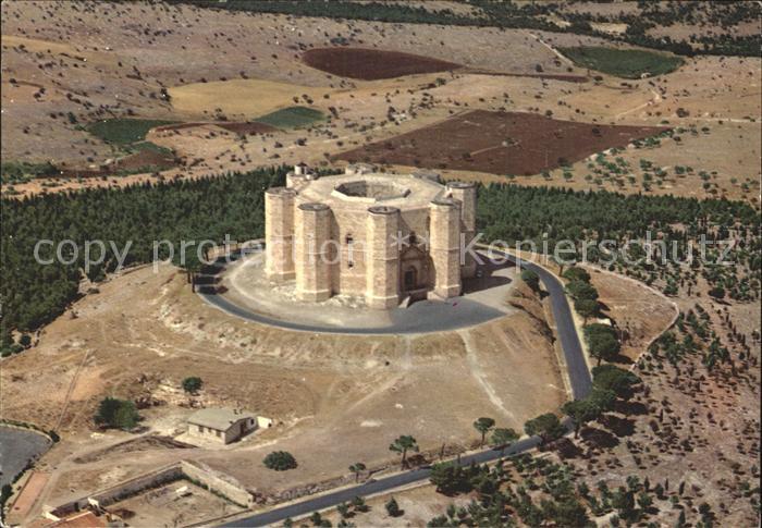 Andria Castel del Monte Bergschloss Fliegeraufnahme