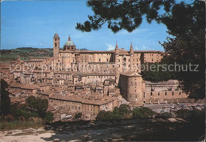 Urbino Citta Torricini Altstadt Tuerme Dom Palazzo Ducale