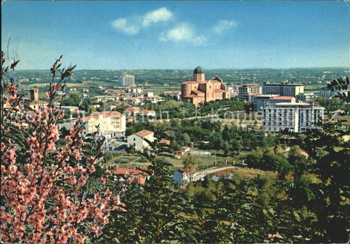 Montegrotto Terme Panorama dal Colle di Berta Baumbluete