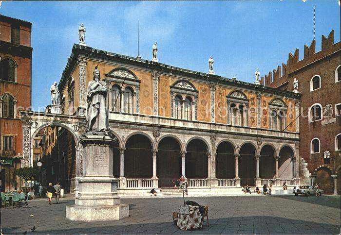 Verona Veneto Piazza dei Signori Monumento