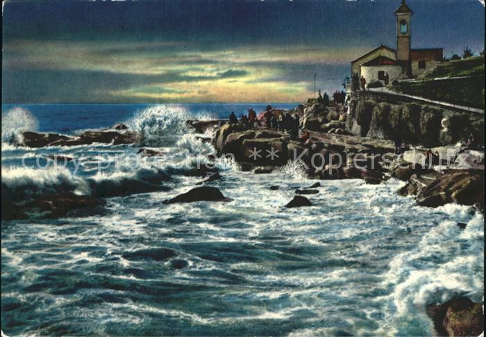 Bordighera Scogliera a Capo S Ampelio Felsenkueste Brandung