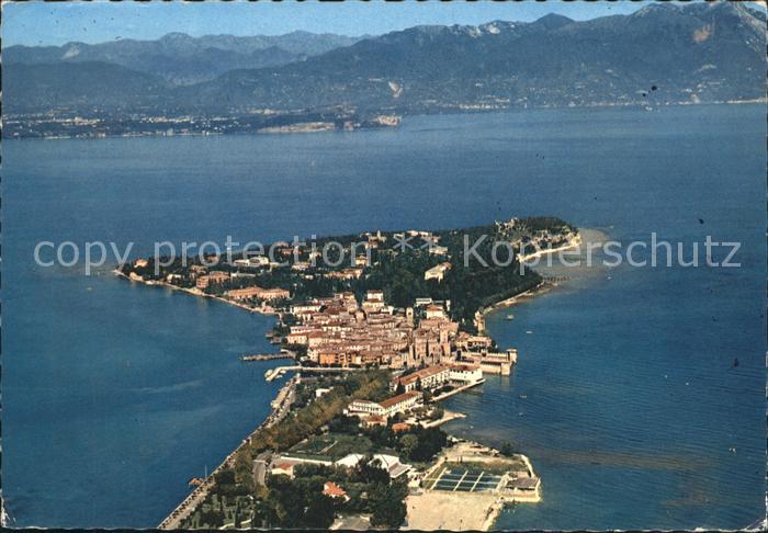 Sirmione Lago di Garda Gardasee Fliegeraufnahme