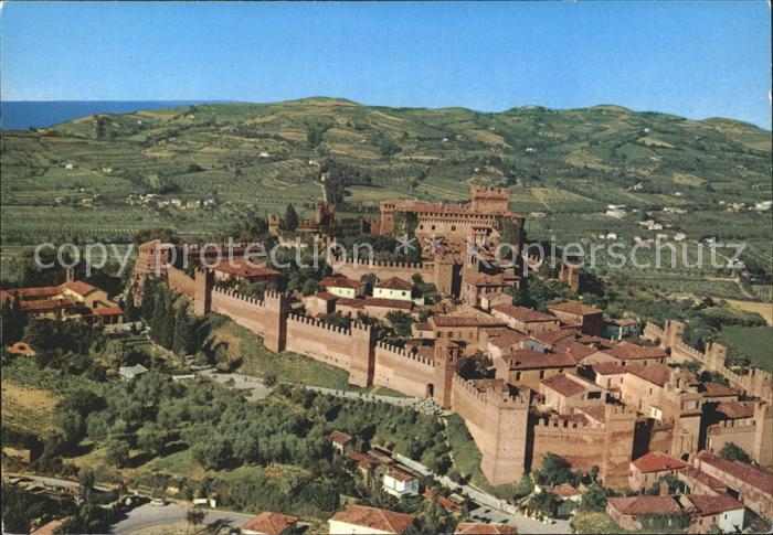 Gradara Pesaro Rocca e mura medioevali Bergfeste Mauern Mittelalter