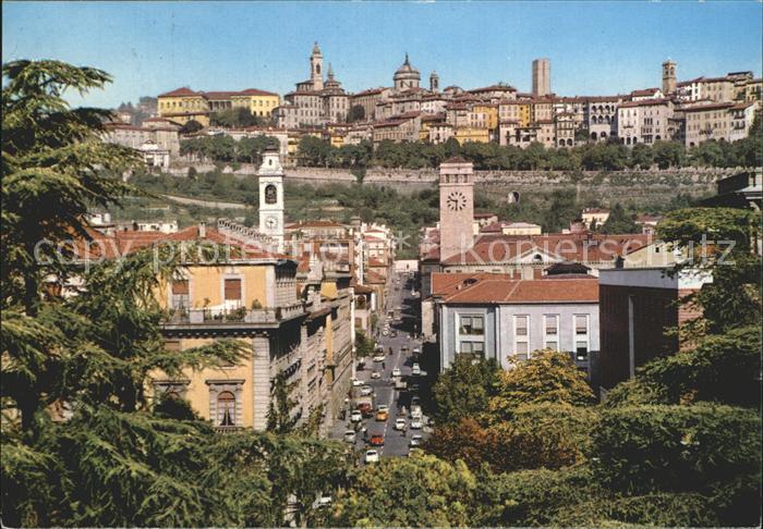 Bergamo Scorcio panoramico con citta alta Oberstadt