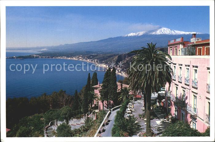 Taormina Sizilien Hotel Villa Schuler Blick zum aetna Vulkan