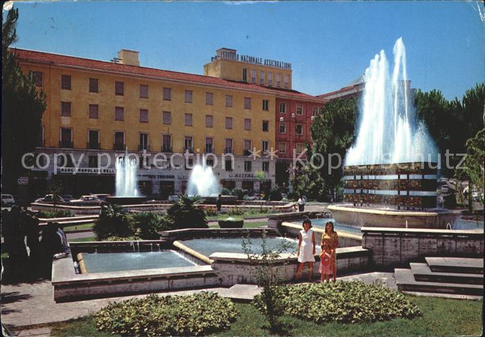 Avellino Piazza della Liberta Freiheitsplatz Wasserspiele