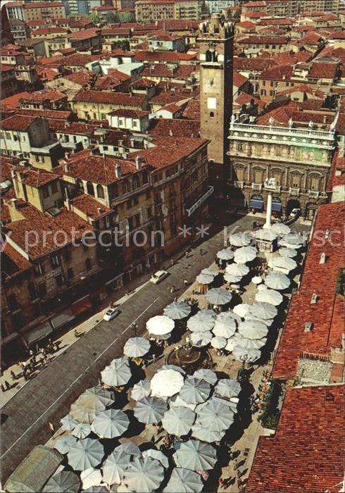 Verona Veneto Piazza Erbe Gemuesemarkt