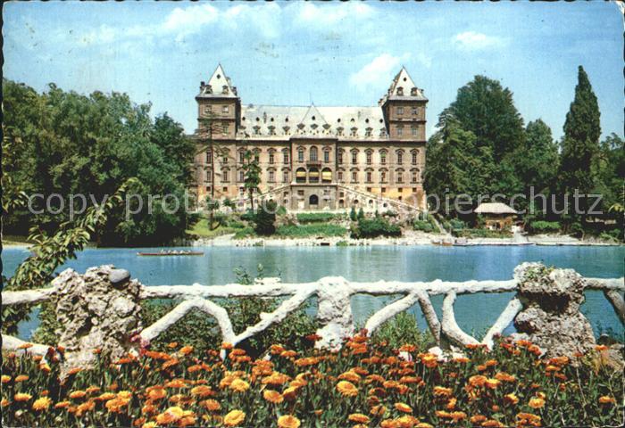 Torino Il Po e il Castello del Valentino Schloss