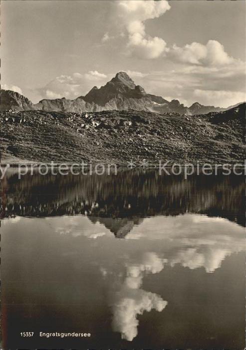 Allgaeu Region Engeratsgundersee mit Hochvogel