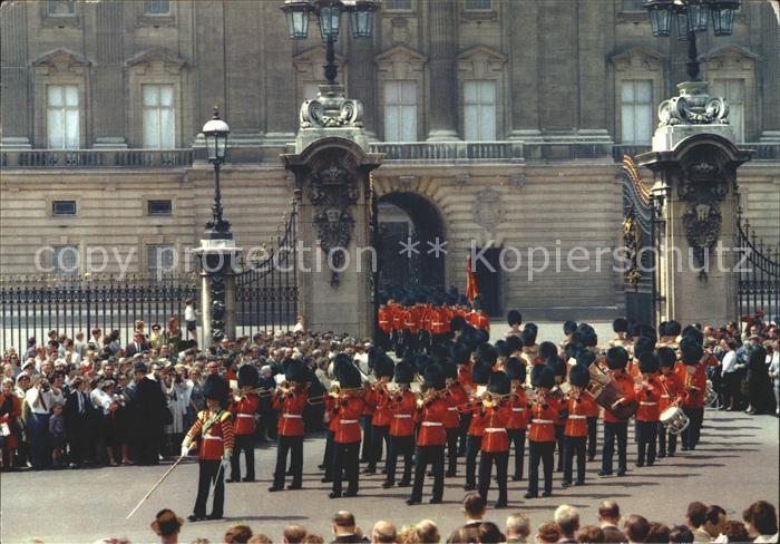 London Guards Band Leaving Buckingham Palace