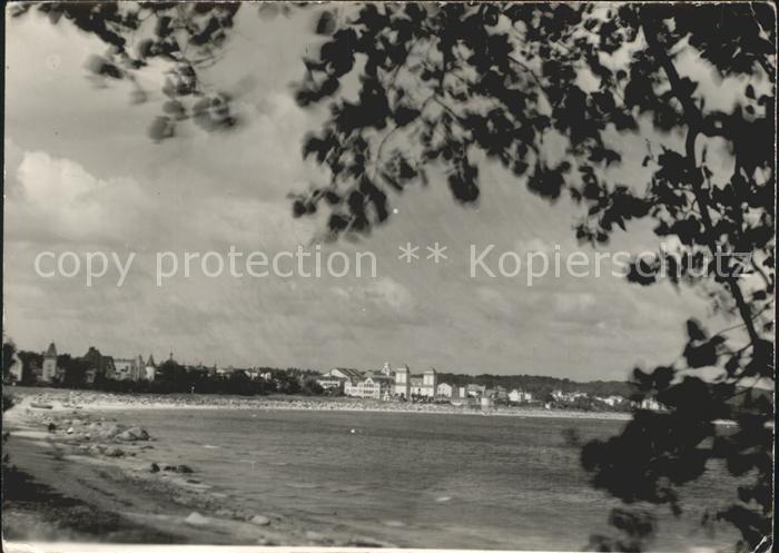 Binz Ruegen Partie am Strand