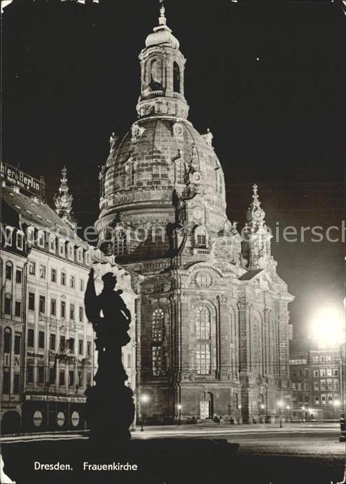 DRESDEN Elbe Frauenkirche Nachtaufnahme vor der Zerstoerung 1945