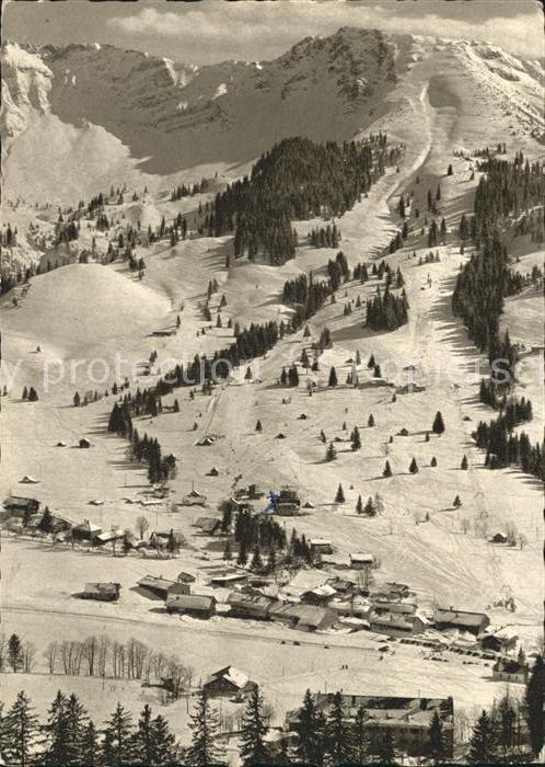 Oberjoch Wintersportplatz mit Iseler Allgaeuer Alpen