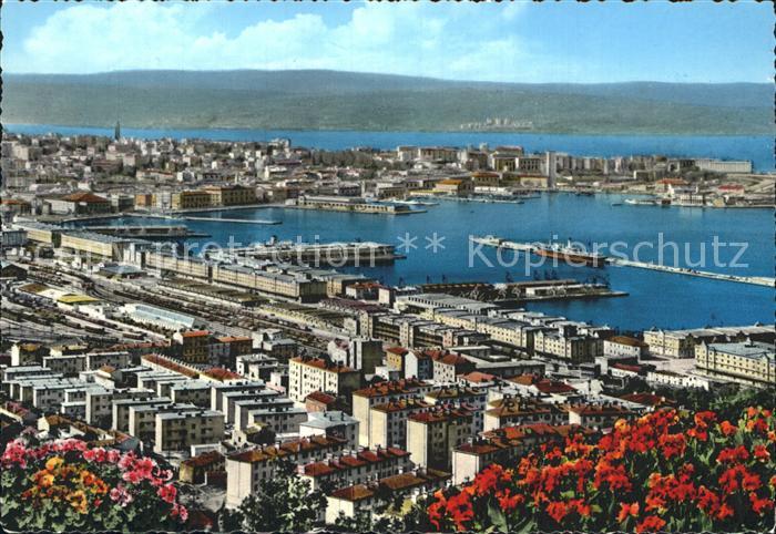 Trieste Panorama Porto Hafen