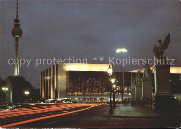 BERLIN  CITY Marx Engels Bruecke Fernsehturm Nachtaufnahme Hauptstadt der DDR