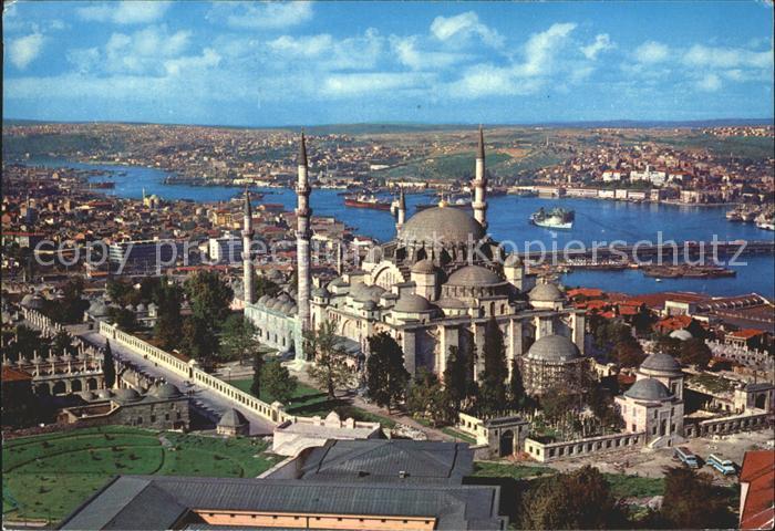 Istanbul Constantinopel The Mosque of Soliman the Magnificent and the Golden Hor
