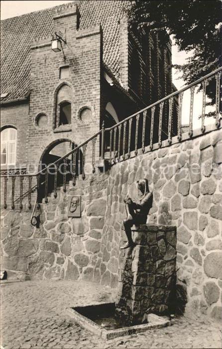 Moelln Lauenburg Rathaus mit Till Eulenspiegel Shaw Plakette