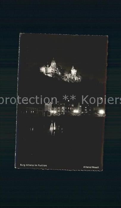 Altena Lenne Burg Altena im Flutlicht Nachtaufnahme