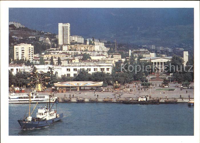 Jalta Yalta Krim Crimea Ansicht vom Meer aus Fischkutter