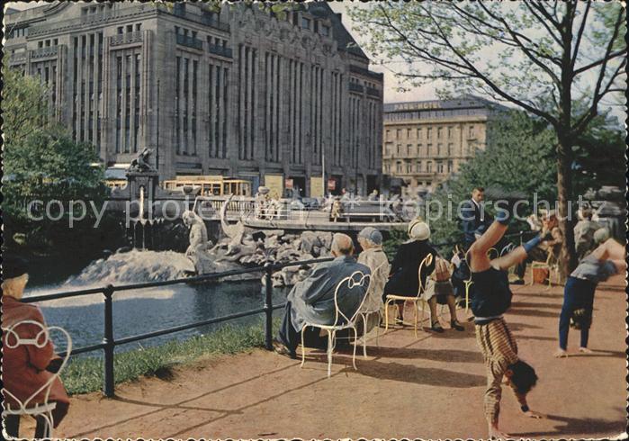 DuessELDORF  CITY Radschlaeger auf der Koenigsallee