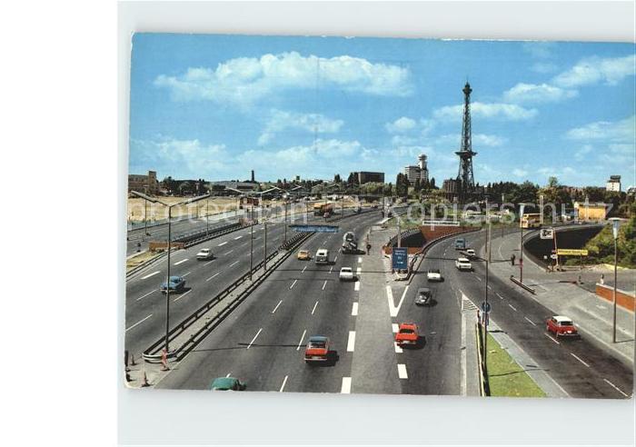 BERLIN CITY Stadtautobahn mit Funkturm
