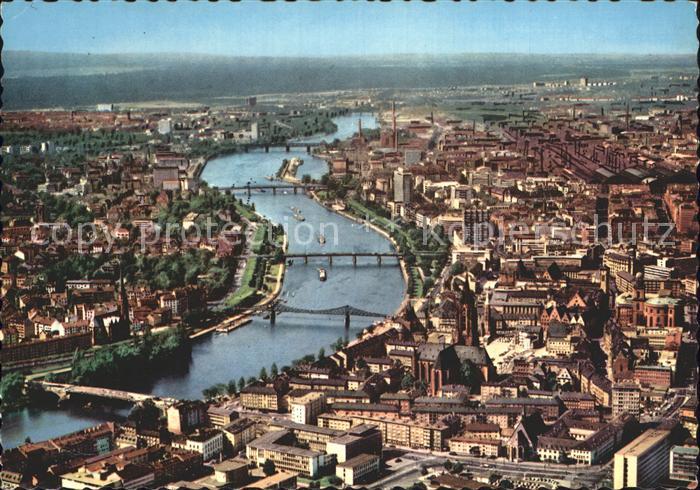 Frankfurt Main Fliegeraufnahme mit Mainbruecken