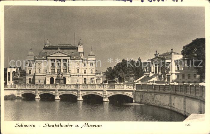 Schwerin Mecklenburg Staatstheater Museum