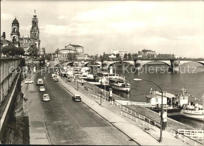 DRESDEN Elbe Blick von der Bruehlschen Terrasse Dampfer