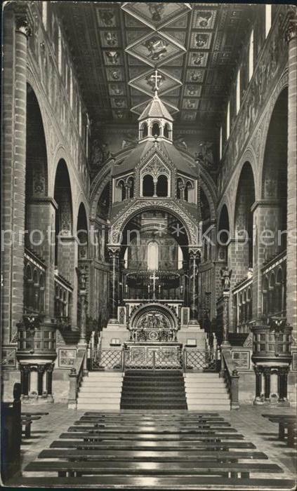 Pecs Foeszekesegyhaz belseje