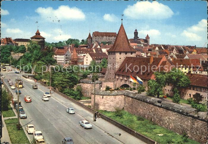 NueRNBERG  CITY Westtorgraben Stadtmauer Blick zur Burg
