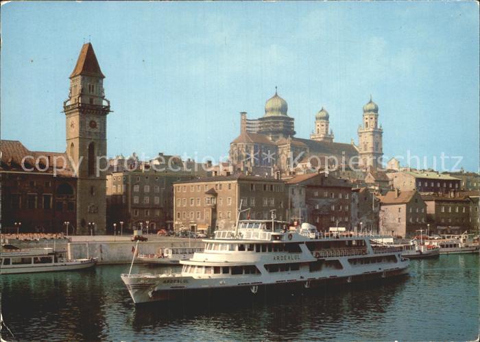 Motorschiffe Ardealul Passau Rathaus Dom