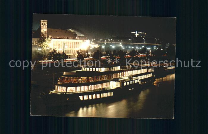 Motorschiffe Koeln am Rhein