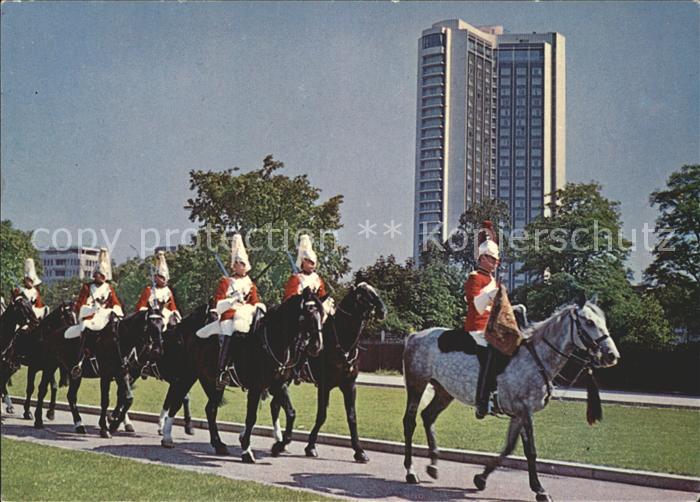 London Hilton Wache Pferde