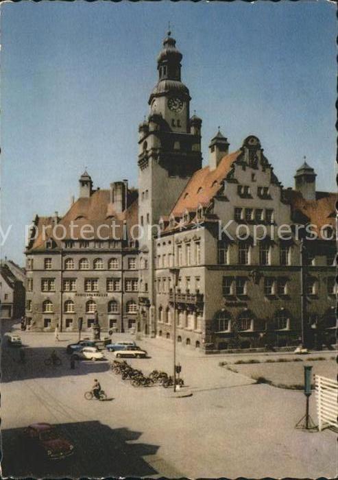 Doebeln Roter Platz mit Rathaus