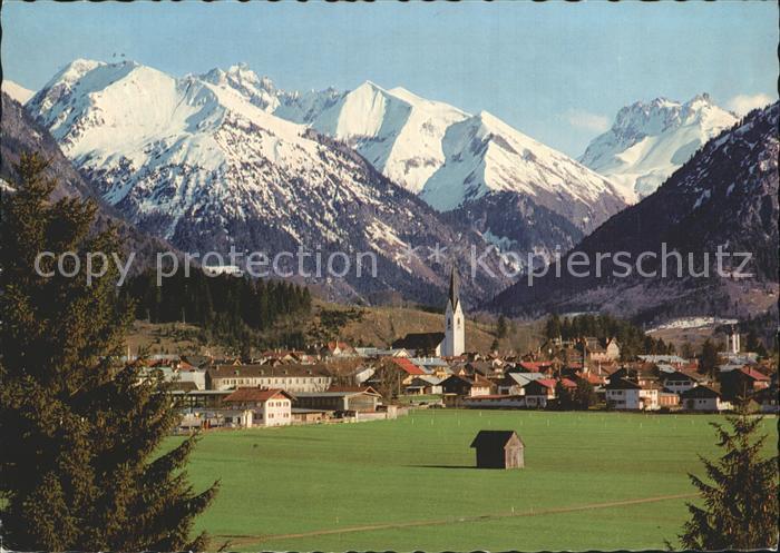 Oberstdorf mit Kegelkopf Krottenkopf Fuerschiesser und Kratzer