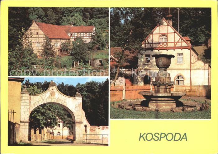 Kospoda Fachwerkhaus Torbogen am Schloss Brunnen im Schlosspark