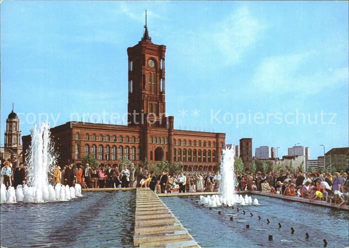 BERLIN  CITY Rathaus Wasserspiele
