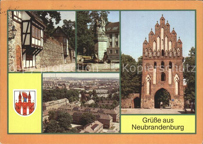 Neubrandenburg Wiekhaeuser Mudder Schulten Brunnen Neues Tor Stadtbild