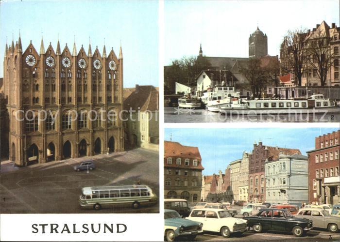 Stralsund Mecklenburg Vorpommern Rathaus Dampferanlegestelle Alter Markt