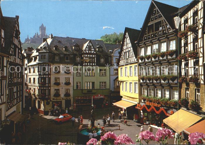 Cochem Mosel Marktplatz Sankt Martinsbrunnen Reichsburg