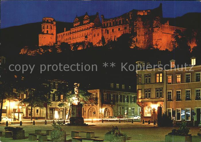 Heidelberg Neckar Kornmarkt und Schloss bei Nacht