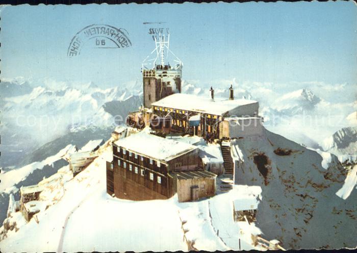 Zugspitze Muenchner Haus mit Wetterwarte