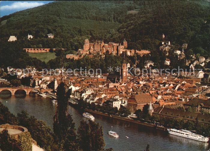 Heidelberg Neckar Blick vom Philosophenweg auf Schloss und Alte Bruecke