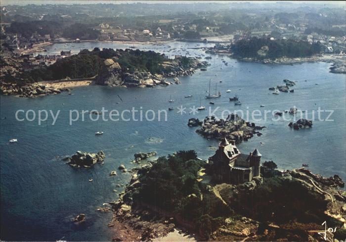 Ploumanac h Le Chateau de Costaeres Vue aerienne