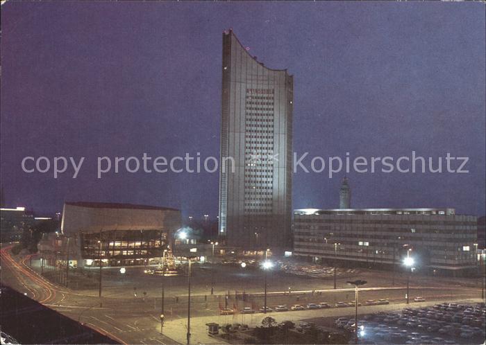 LEIPZIG Sachsen Karl-Marx-Platz bei Nacht