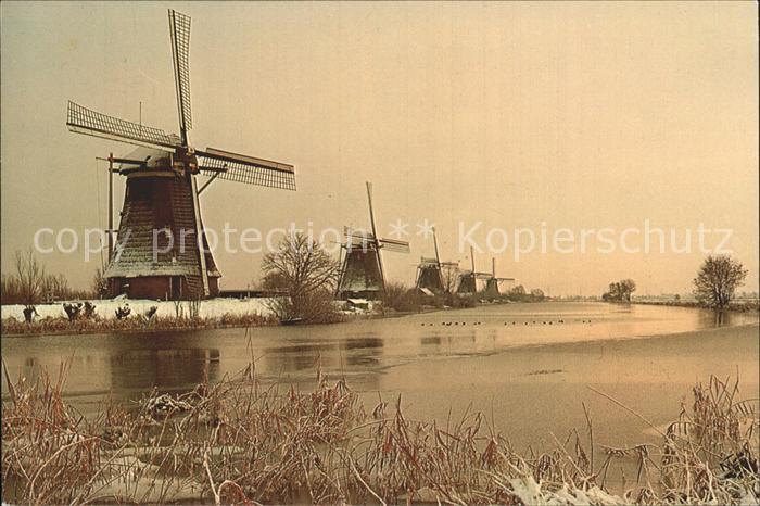 Kinderdijk Windmuehlen