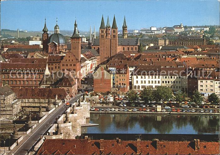 WueRZBURG Bayern Stadtzentrum Schlossberg Alte Mainbruecke Rathaus Dom Neumuenst