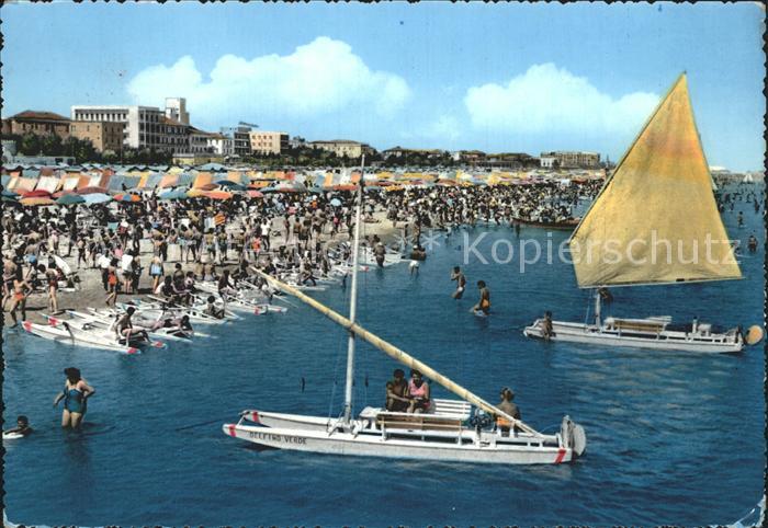 Rimini Strand Segelboot
